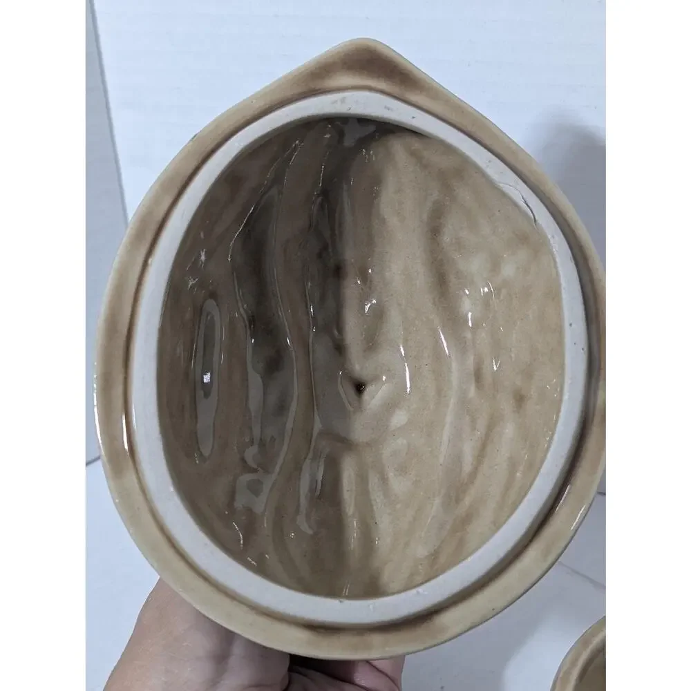 Vintage Ceramic Walnut Dish with Squirrel Finial Covered Nut Bowl